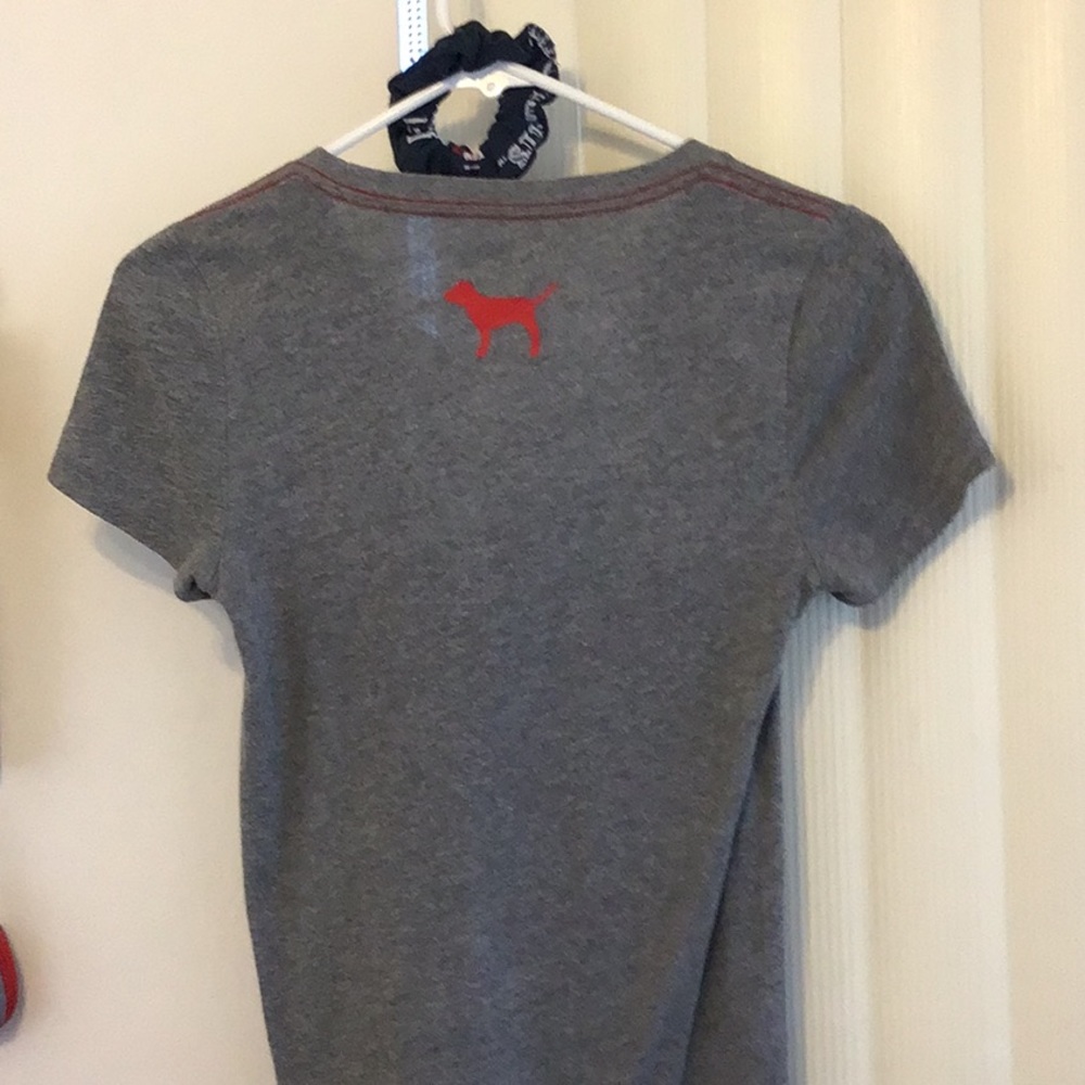 ‘PINK’ Arizona Wildcats T-Shirt & Scrunchie - Picture 4 of 5